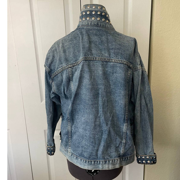 BlankNYC Blue Jean Denim Distressed Studded Collar and Cuff Jacket • Size S ⬇️ - Picture 4 of 4